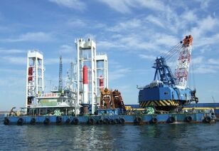 疏浚机 CATERPILLAR GRAB DREDGER, 20M3, For Sale!