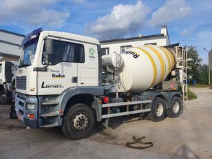 混凝土搅拌车 位于底盘 MAN 26.360 6x4 mixer, steel/steel, 7m3 mixer + 6m long halfpipe 的 Liebherr