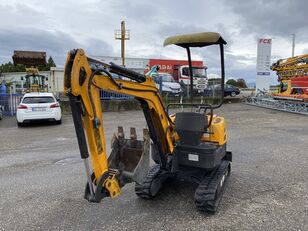 损坏的小型挖掘机 YANMAR Rhinoceros XN-16