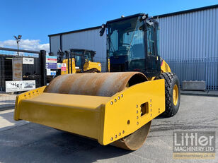 单滚筒夯土机 CATERPILLAR CS76