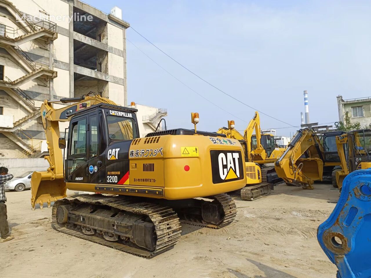 履带式挖掘机 Caterpillar 320D