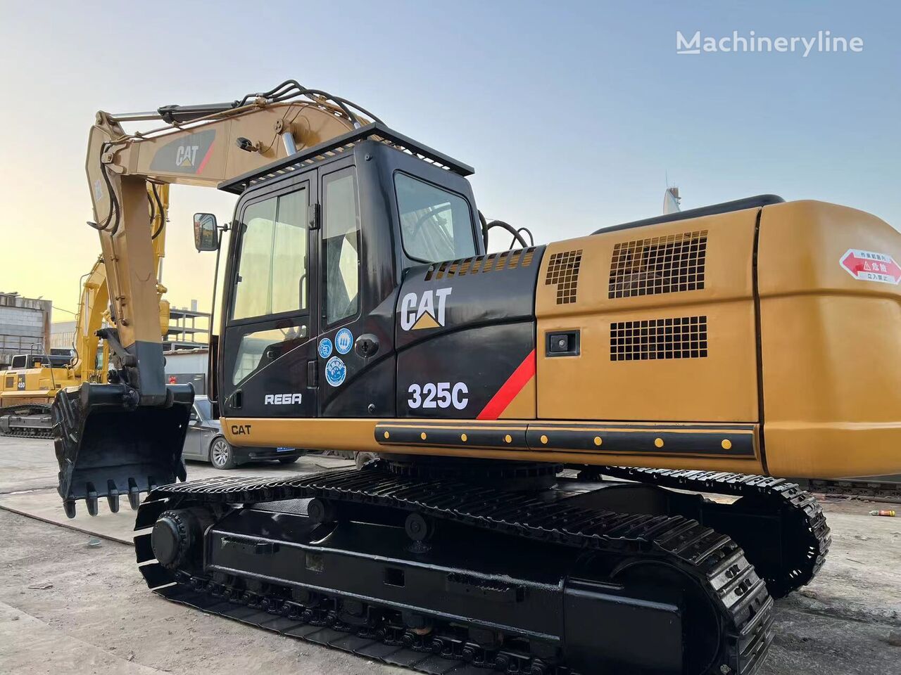 履带式挖掘机 Caterpillar 325C