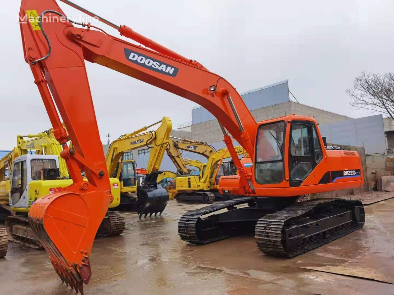 履带式挖掘机 Doosan DH220