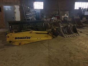 损坏的挖掘机铲斗 KOMATSU WB93