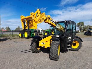 伸缩臂叉装机 JCB 536-60 agri